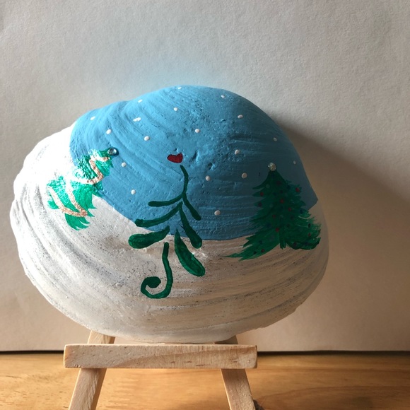 Shell ornaments - Picture 1 of 2